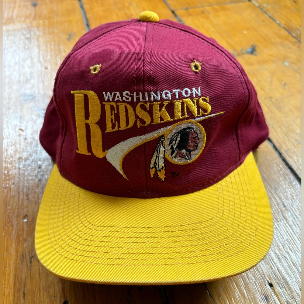 Vintage Washington Redskins SnapBack with pin